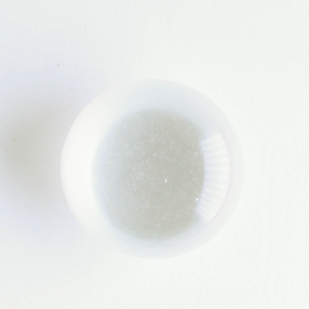 White Plastic Pearl Button