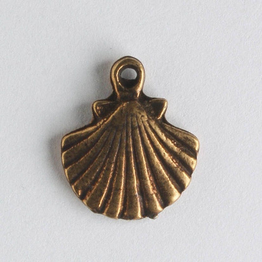 Charm - Scallop Shell