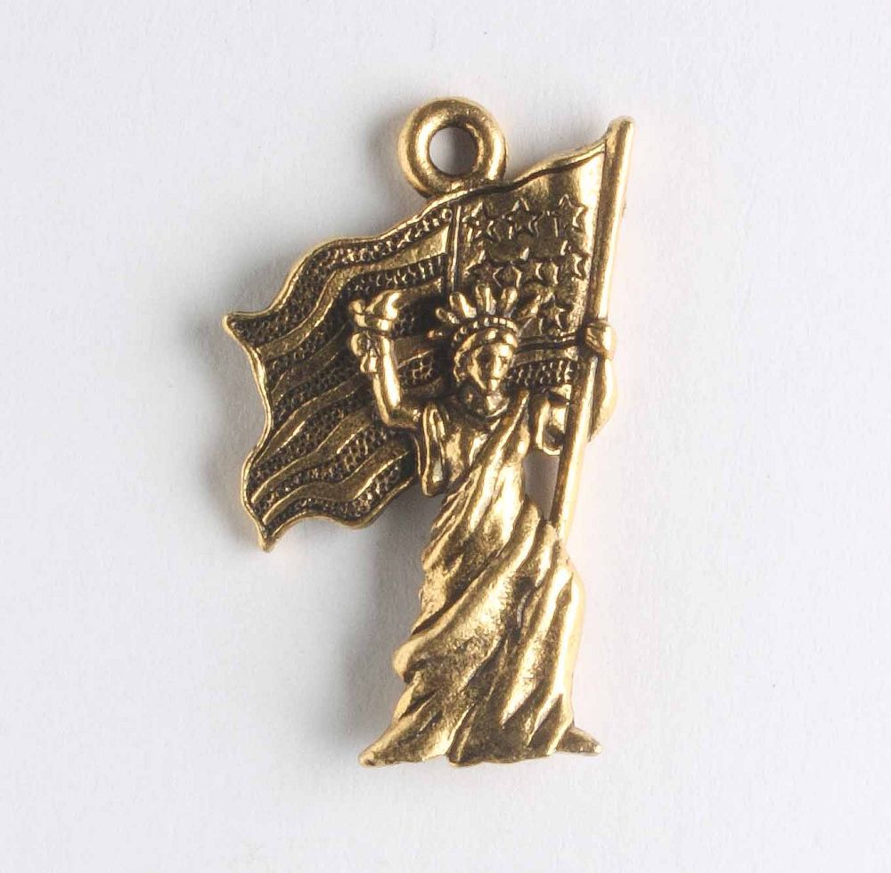 Charm - Flag Statue of Liberty