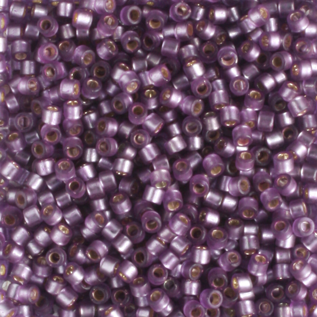DB0695 Silver Lined Frosted Violet - 5 grams